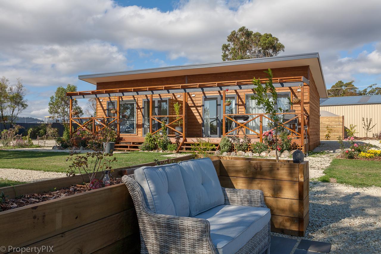 Harrison Grove Villa Forcett Exterior photo